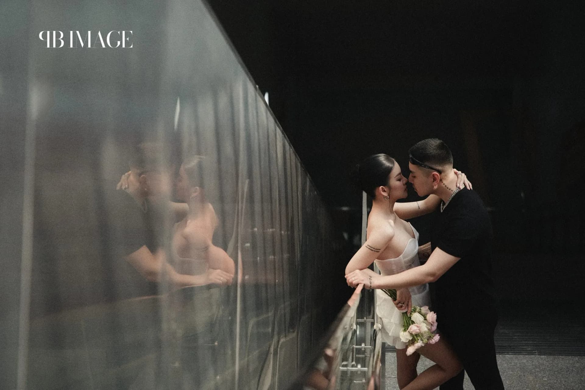 Wedding photo at Saigon Street Style – District 2 – PhatBo Photography